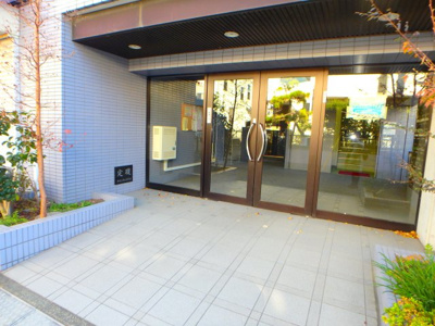 【エントランス】 | メゾンドール藤