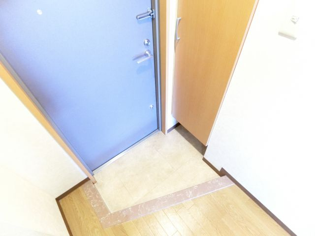 ソフィアコートの玄関|同マンション別部屋写真