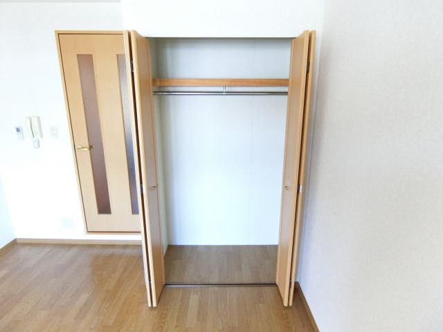 ソフィアコートの収納|同マンション別部屋写真