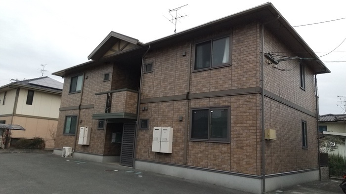 合志市須屋のアパート