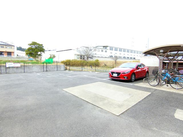 Ｃｏｍｆｏｒｔ紘の駐車場