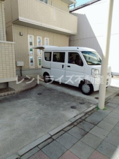 ＤＵＡＬ 本町 Ｂ棟の駐車場