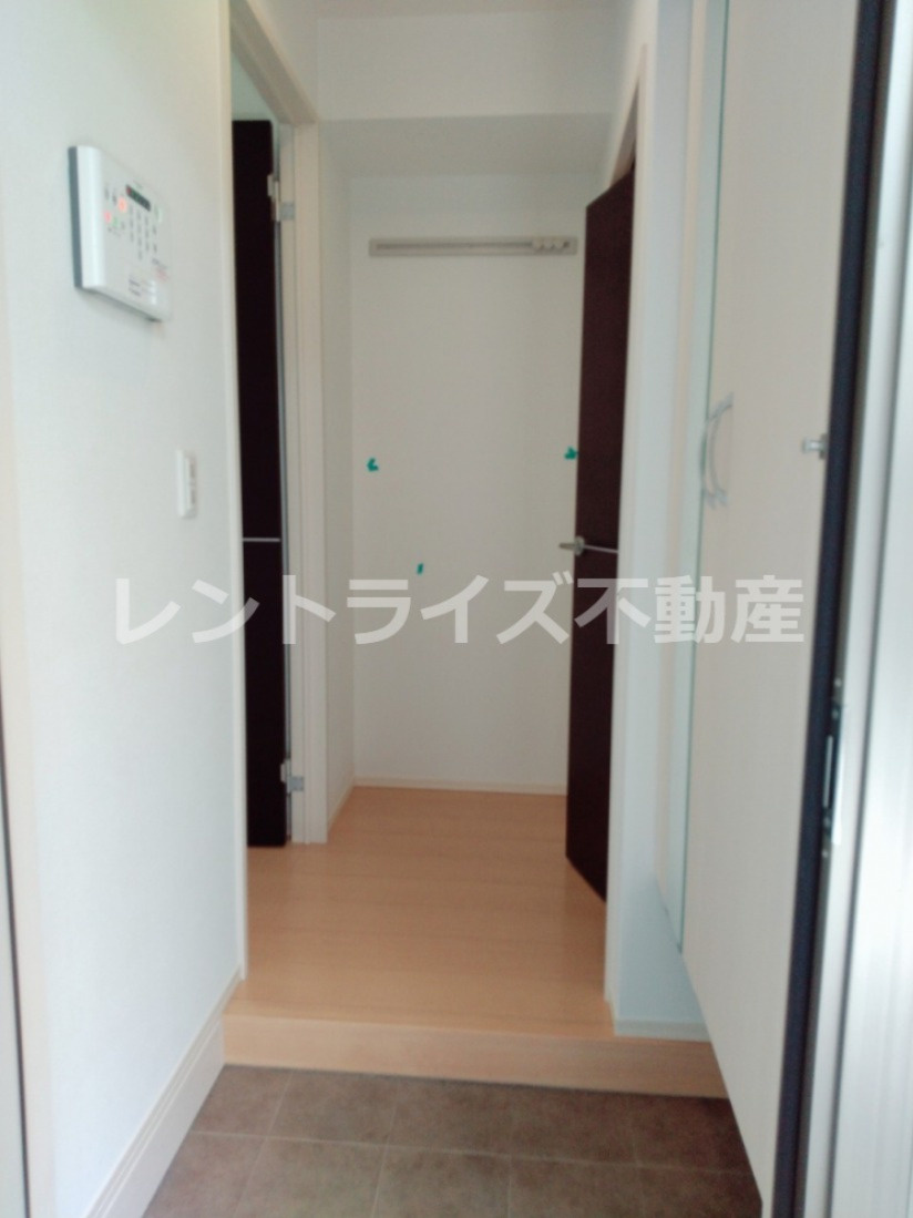 ＤＵＡＬ 本町 Ｂ棟の玄関