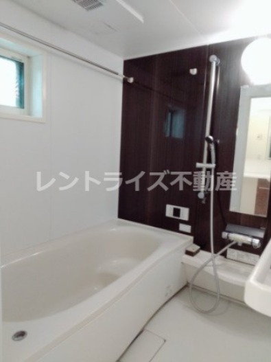 ＤＵＡＬ 本町 Ｂ棟の浴室