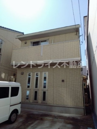 ＤＵＡＬ 本町 Ｂ棟のエントランス