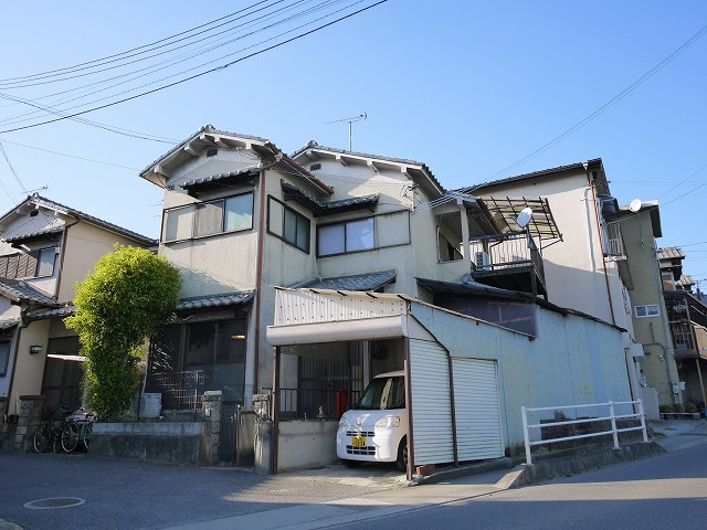 南紀寺一戸建の外観|キレイな外観です。