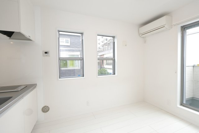 アパートメント新小岩B棟 の洋室