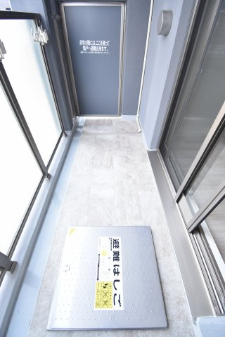 アーバネックス西本町のバルコニー