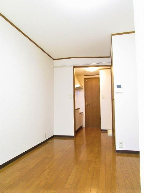 KESハイム中延の居間・リビング