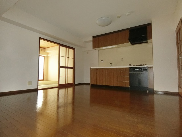 【居間・リビング】 | HACHIBUSE鳴尾