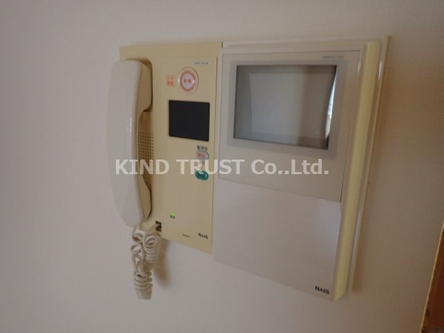 南森町プライマリーワンのセキュリティ|モニター付きインターホンで安心