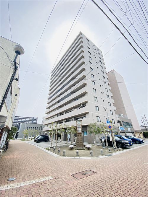ダイヤモンドスクエア前原の外観