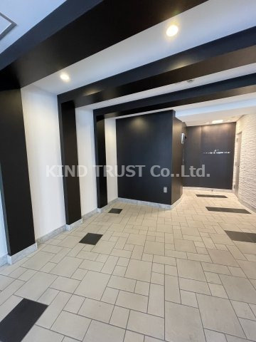 SK南森町のロビー