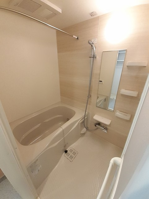 リシェス アンドロワの浴室|♪一日の疲れを癒すのはやっぱりお風呂ですね♪