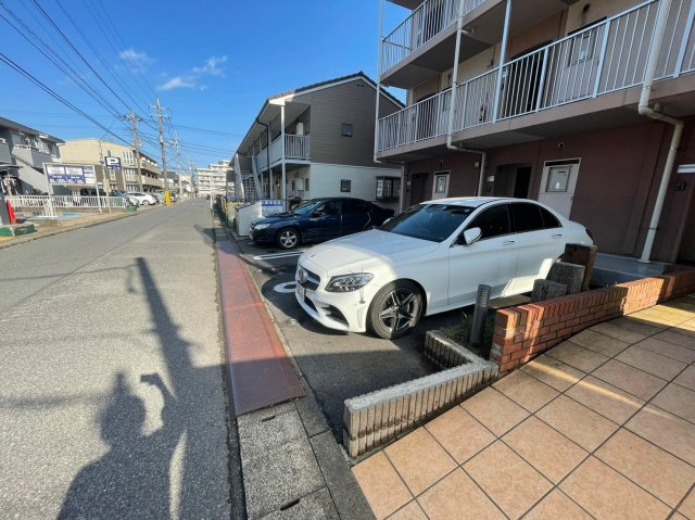 ルネッサンスハイムの駐車場