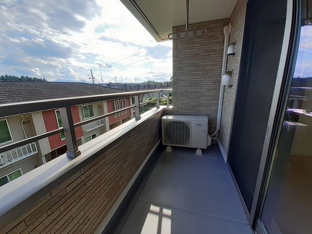 ブライトヒルズⅣのバルコニー