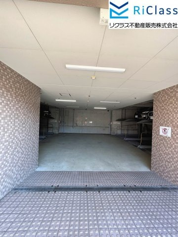 ワコーレグラン山の手の駐車場