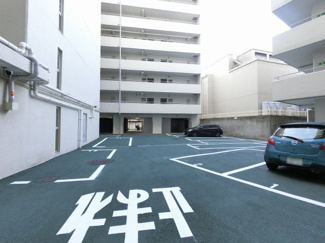 【駐車場】 | 平置駐車場です。