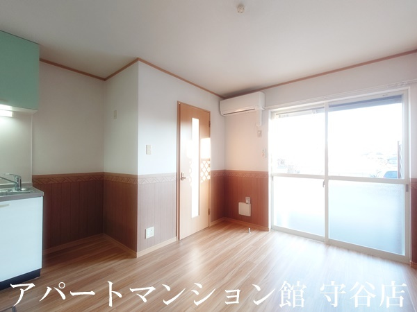 ラポールIWAIの居間・リビング
