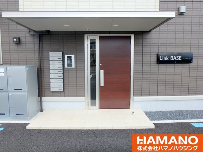 【エントランス】 | リンクベース | 入り口に鍵があるので安心できます