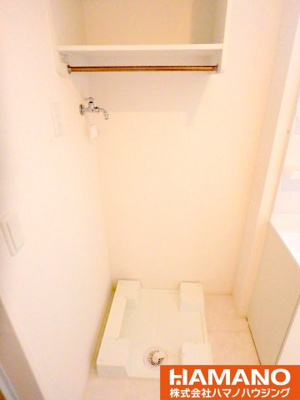 【設備】 | リンクベース | 洗濯機パンございます。便利な位置に電源もございます