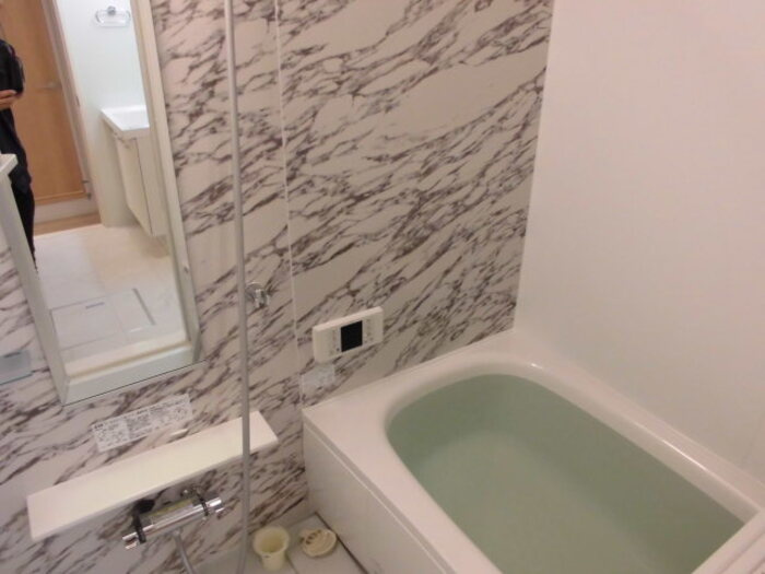 ラフィネ宿河原の浴室