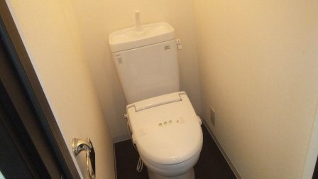 ＣＯＬＯＲ若宮のトイレ|バス・トイレ別