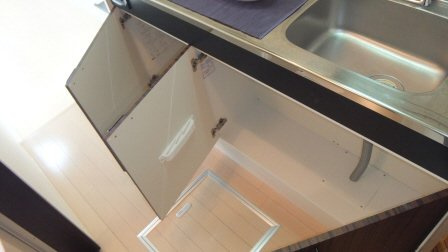 ＣＯＬＯＲ若宮のキッチン|キッチン下の収納です。