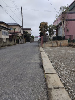【前面道路含む現地写真】