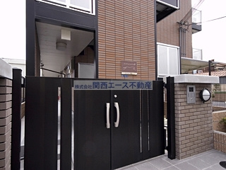 【エントランス】 | レオパレスきずり