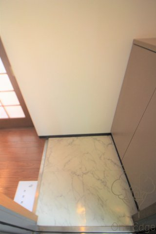 アトール西中島の玄関