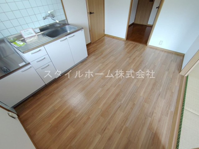 【居間・リビング】 | シティ・ナカヤマB棟