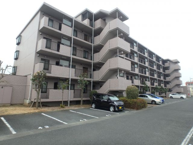 ラネックス川越の外観
