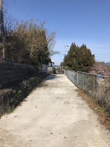 【前面道路含む現地写真】 | 甲佐町船津 | ☆前面道路も広々☆