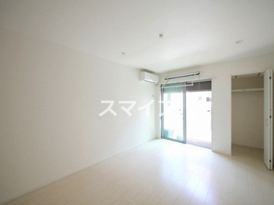 【居間・リビング】 | ミモザ服部天神