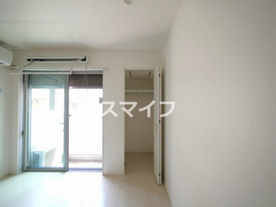 【洋室】 | ミモザ服部天神