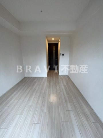 レジュールアッシュ上町台　BRAVI不動産の寝室|【レジュールアッシュ上町台】寝室にぴったりのお部屋です