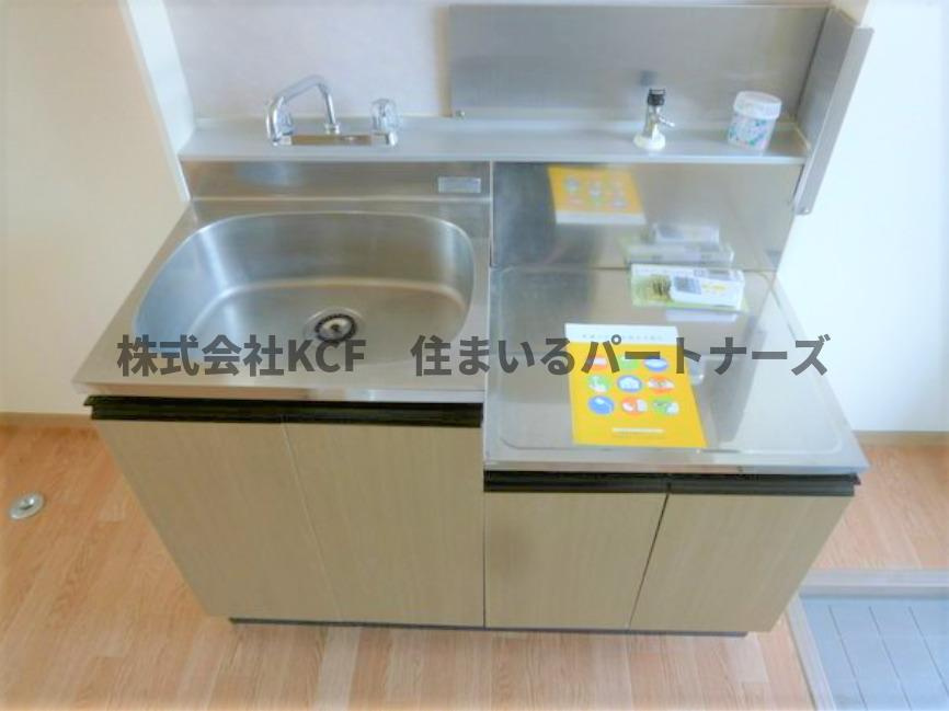サンガーデン井上Ｃのキッチン|コンパクトなキッチンで掃除もラクラク