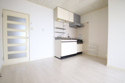 【居間・リビング】 | ファミリーハウス須賀