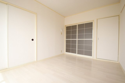 【洋室】 | ファミリーハウス須賀