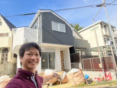【外観】 | 千種区池園町 全1棟　1号棟＜仲介手数料無料＞見付小・城山中　新築一戸建て | 9/7撮影
社長の村田です！
自らプレイヤーとして営業しています★
長年の経験と実績から皆様により良いマイホーム購入のご提案をいたします。
住宅ローンの不安や購入後の不安等何でもご相談ください。
