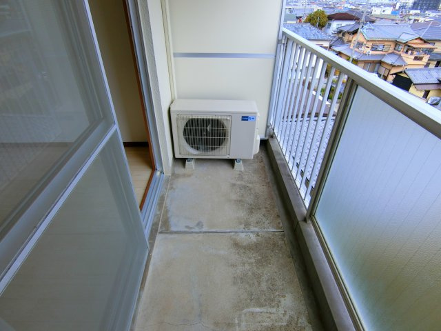 山本レンターマンションのバルコニー