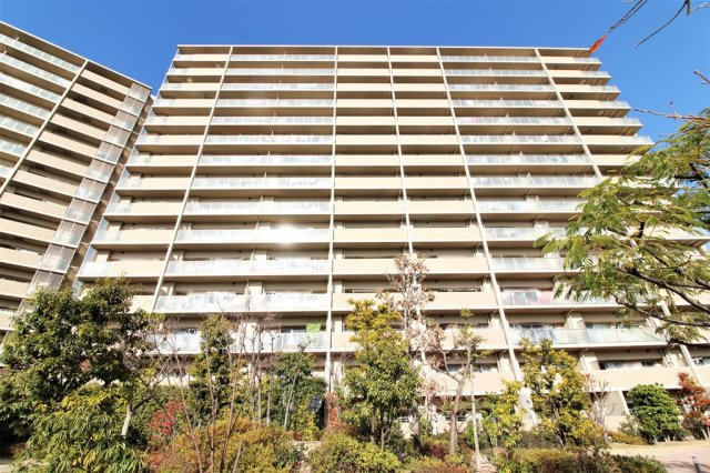 伊丹市池尻４丁目の中古マンションの外観