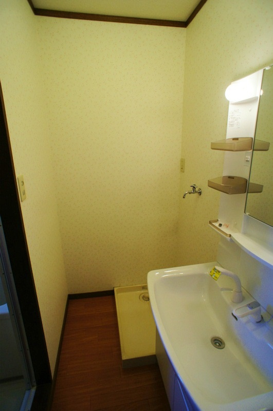 メゾンドールMURATA（ムラタ）【10,000円キャッシュバック対象物件】の洗面所|スペースが確保できる洗面所です