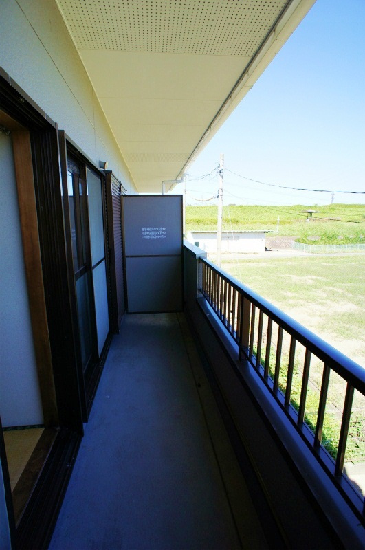 メゾンドールMURATA（ムラタ）【10,000円キャッシュバック対象物件】のバルコニー|陽当たり良好なバルコニーです