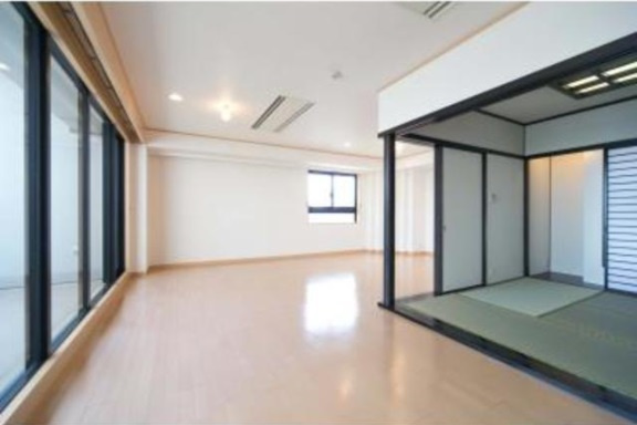 【居間・リビング】 | リバー＆タワー