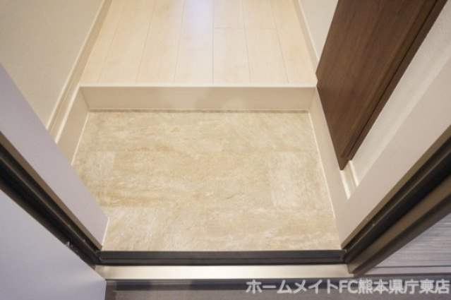 熊本市中央区九品寺４丁目のアパートの玄関|写真は同施工会社の類似物件となります。
