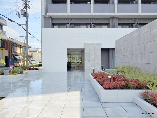 レジュールアッシュ塚本レジデンス 仲介手数料無料のエントランス