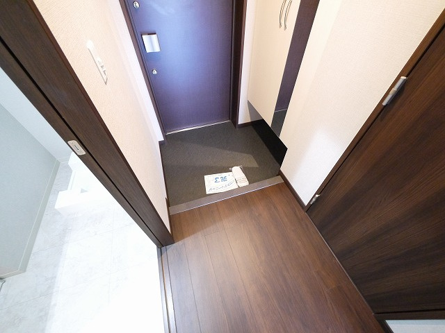 LA RIVIERE OKAMOTOⅡの玄関