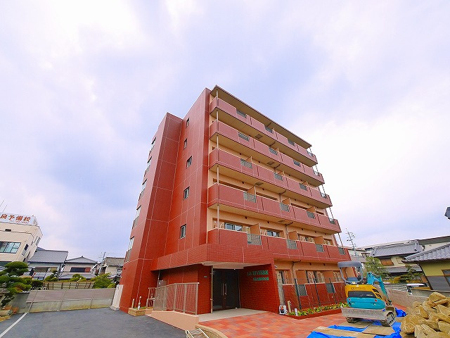 LA RIVIERE OKAMOTOⅡの外観